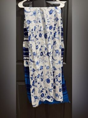 GAP Blue and White Floral Lightweight Scarf Wrap